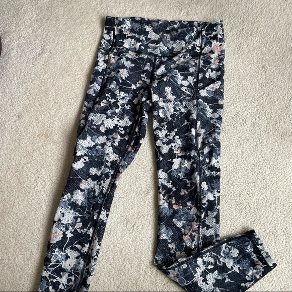 Lululemon Swift Speed Running Tights - Picture 5 of 7